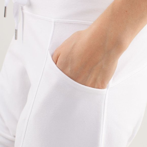 EUC Lululemon White Liberty Crop, size 2 - Picture 5 of 14